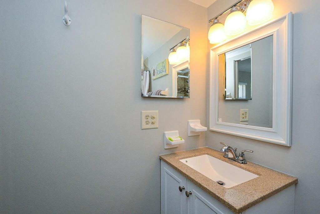 Canal 309 - Right In Siesta Key Village! المظهر الخارجي الصورة