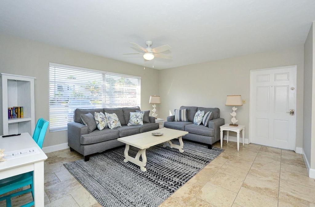Canal 309 - Right In Siesta Key Village! المظهر الخارجي الصورة