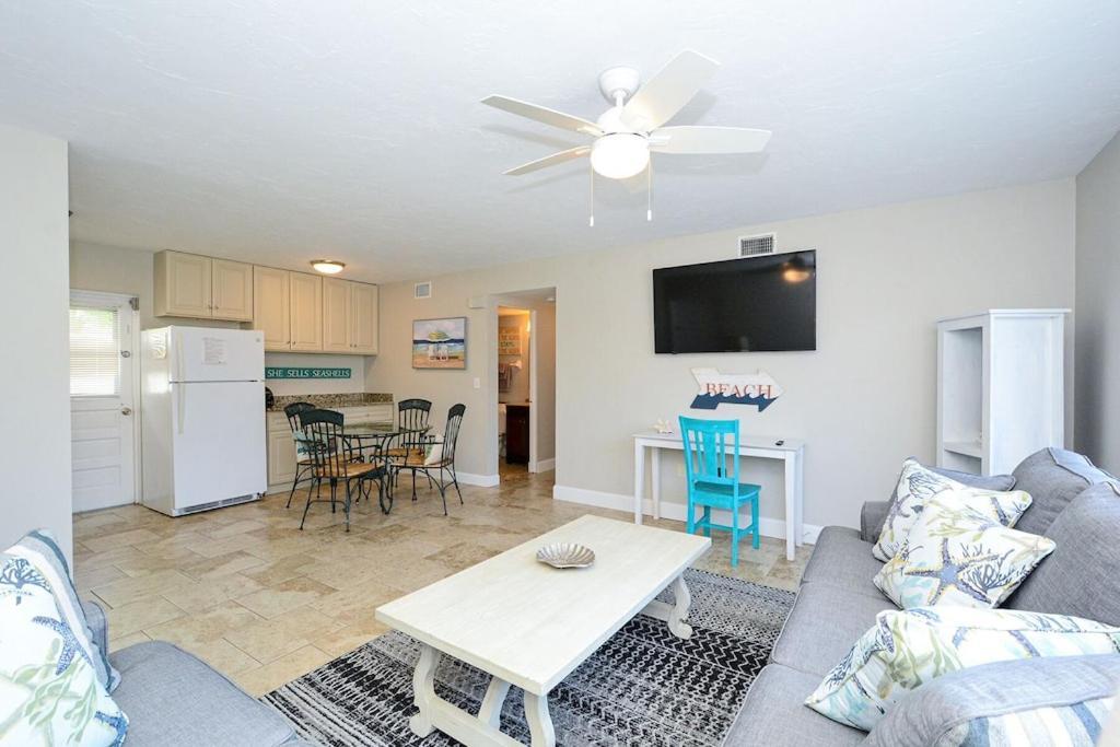 Canal 309 - Right In Siesta Key Village! المظهر الخارجي الصورة