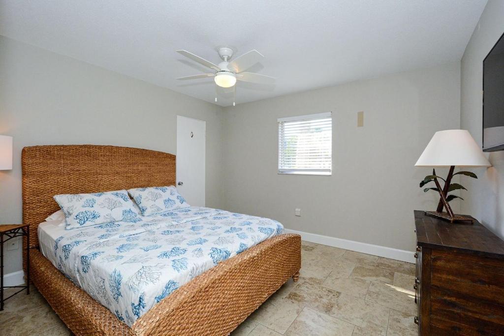 Canal 309 - Right In Siesta Key Village! المظهر الخارجي الصورة