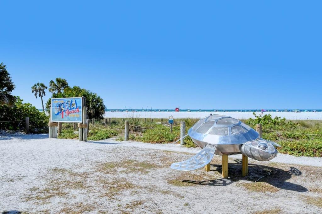 Canal 309 - Right In Siesta Key Village! المظهر الخارجي الصورة