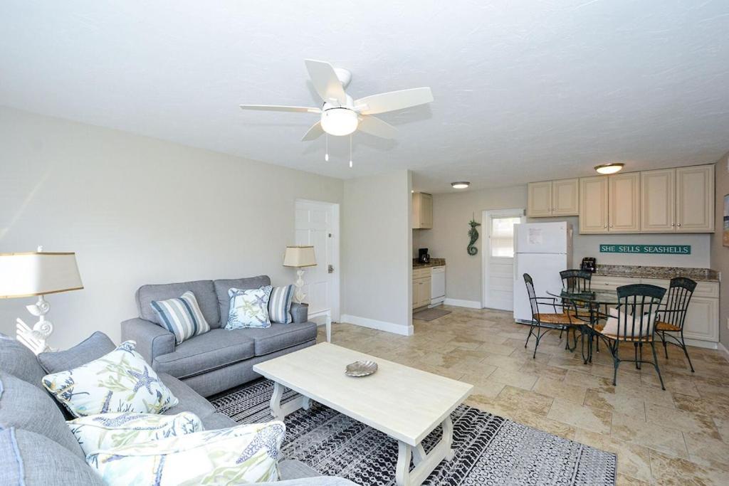 Canal 309 - Right In Siesta Key Village! المظهر الخارجي الصورة